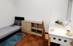 Hillington Green (D23), Condominium #568323571